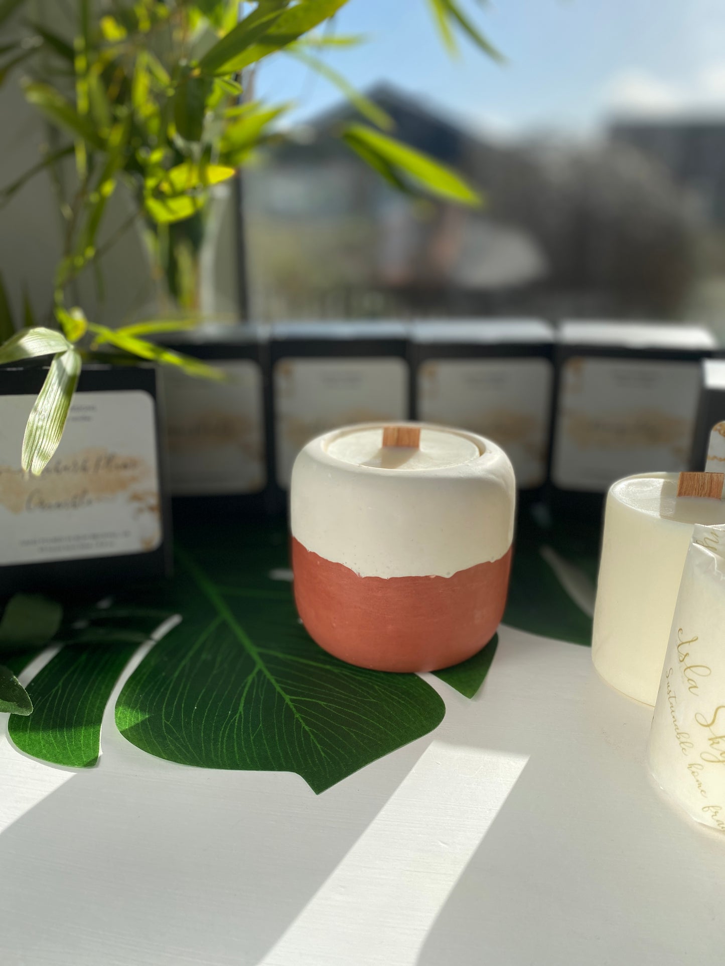 "Isla" Refillable Candle - Terracotta & White